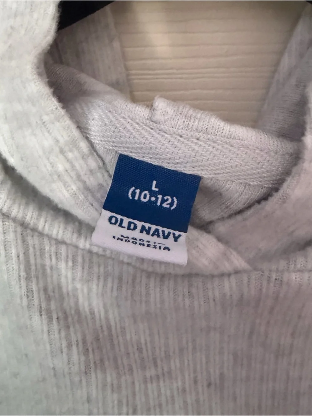 Girls‎ Old Navy Light Gray Cropped Hoodie